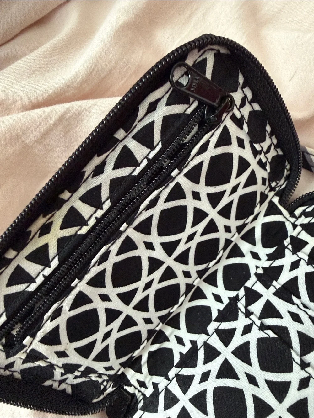 Vera Bradley Black & White Quilted ID Wristlet Phone Case with Lanyard